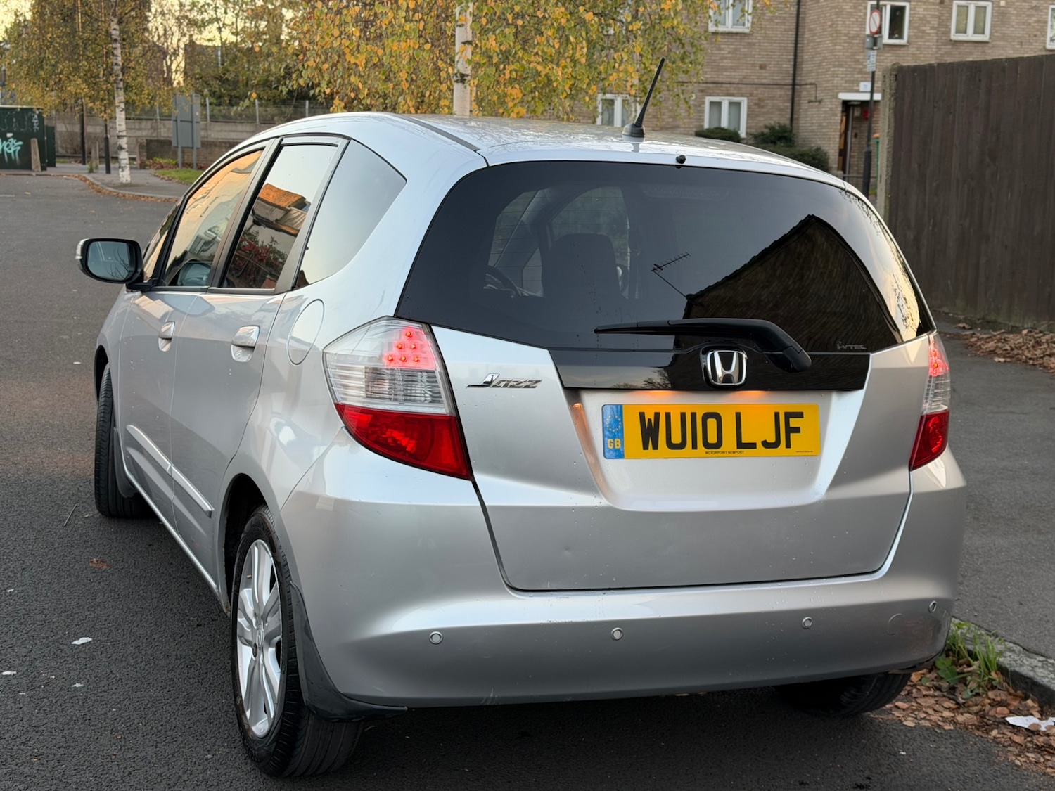Used Honda Jazz 2010 for sale - 76652903: Photo 11