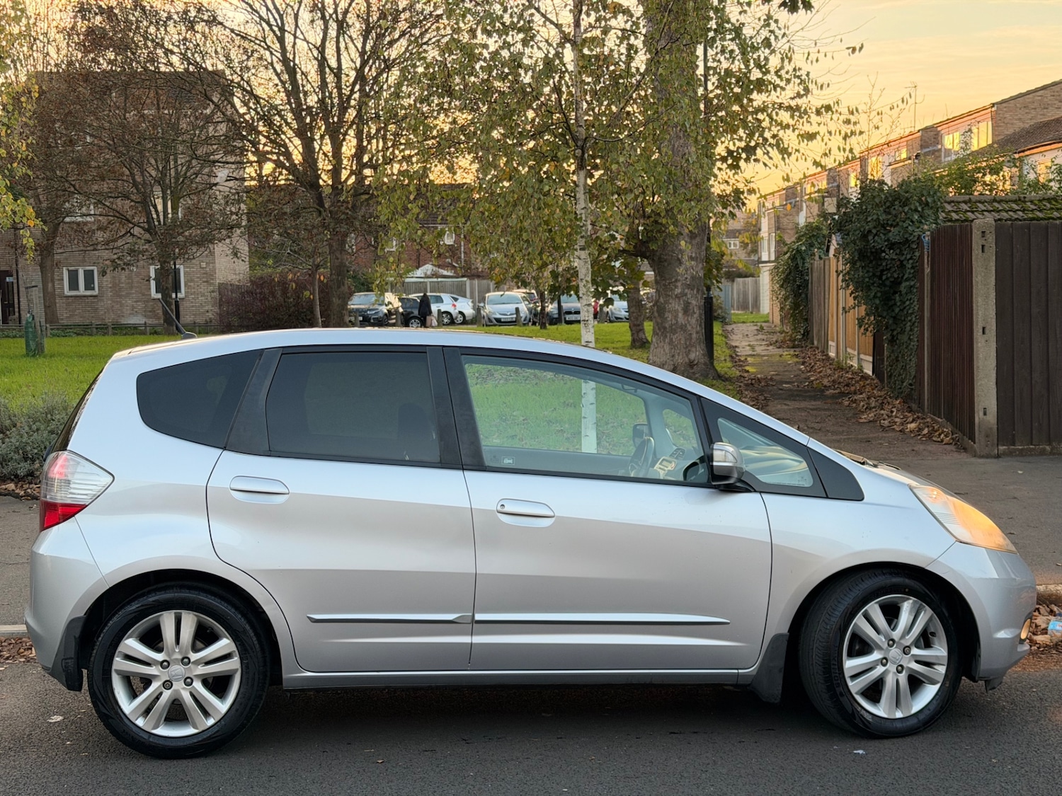 Used Honda Jazz 2010 for sale - 76652903: Photo 19