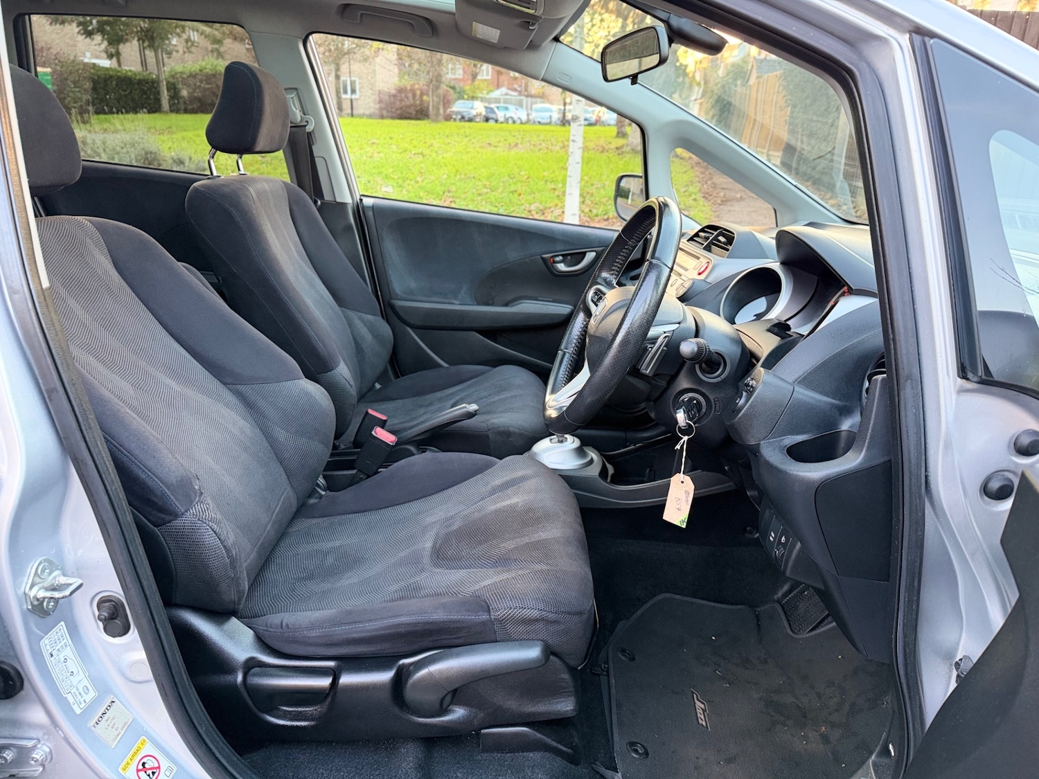 Used Honda Jazz 2010 for sale - 76652903: Photo 28