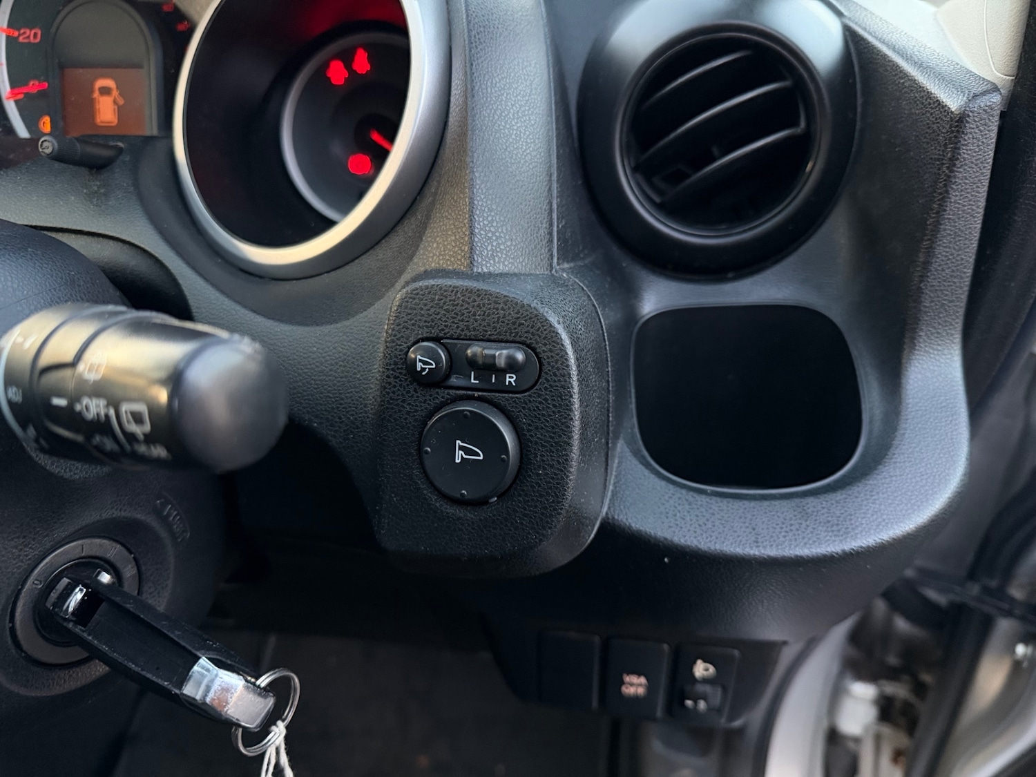 Used Honda Jazz 2010 for sale - 76652903: Photo 29