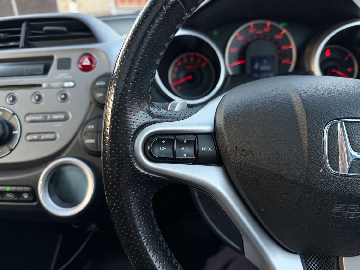 Used Honda Jazz 2010 for sale - 76652903: Photo 33