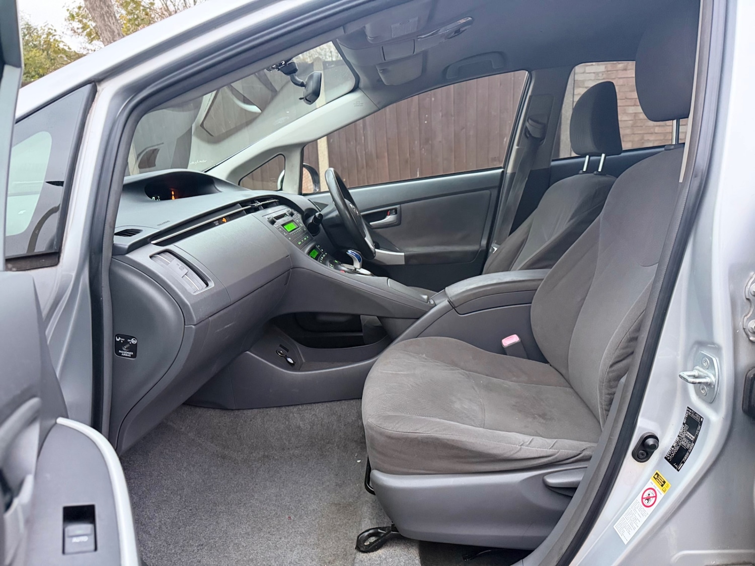 Used Toyota Prius 2011 for sale - 76704523: Photo 15