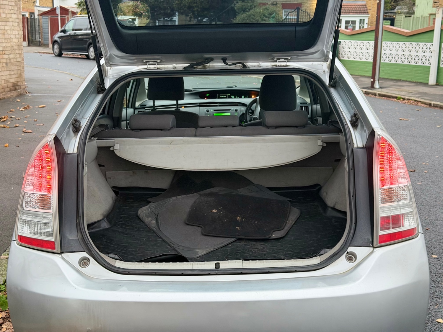 Used Toyota Prius 2011 for sale - 76704523: Photo 19