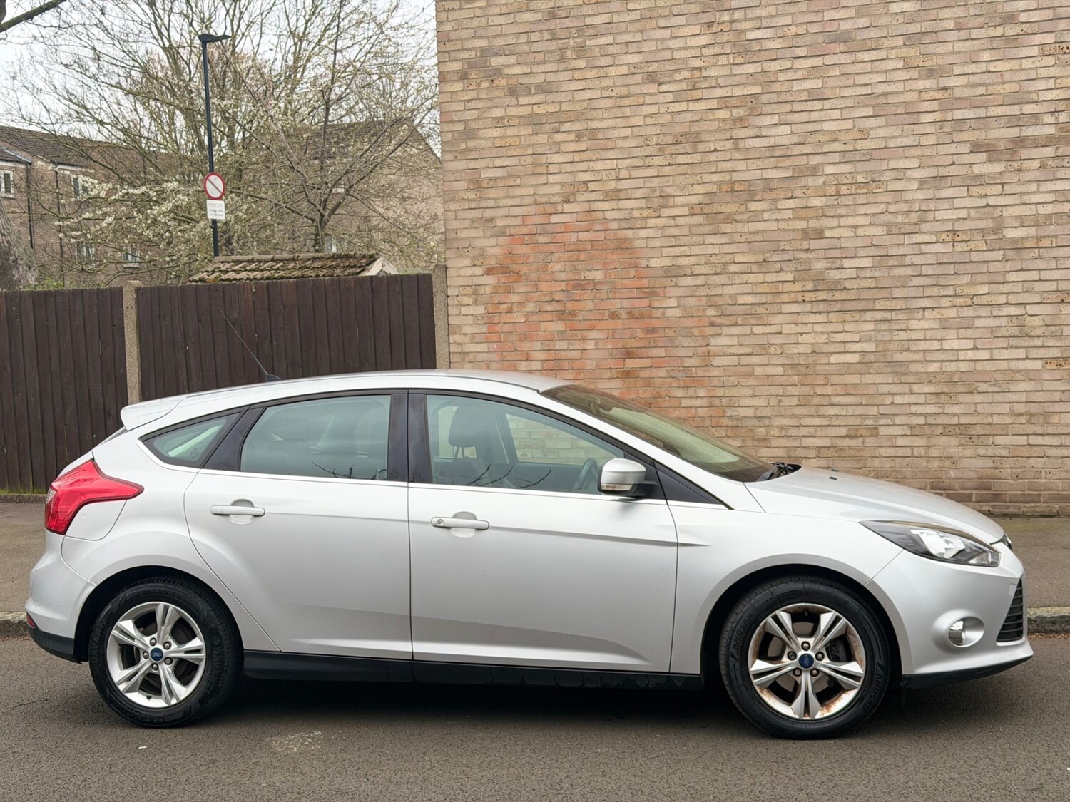 Used Ford Focus 2013 for sale - 77851020: Photo 13