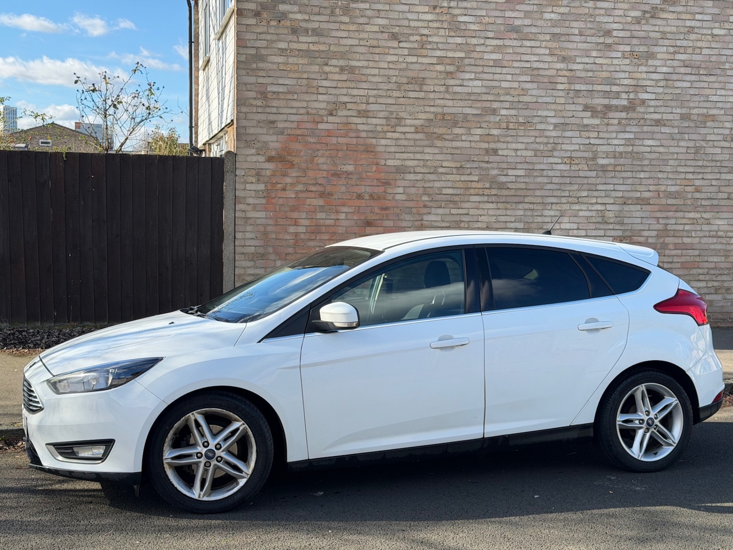 Used Ford Focus 2015 for sale - 77558294: Photo 14