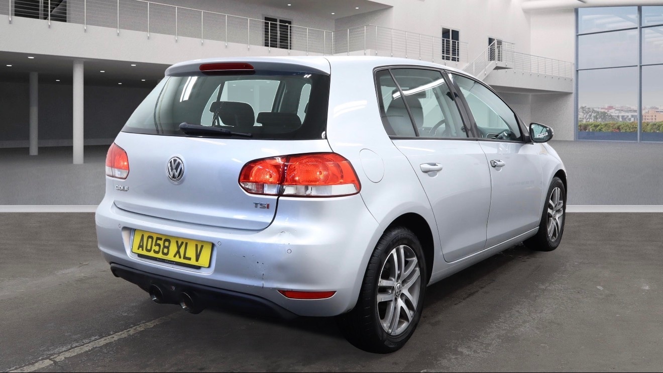 Used Volkswagen Golf 2009 for sale - 76560243: Photo 4
