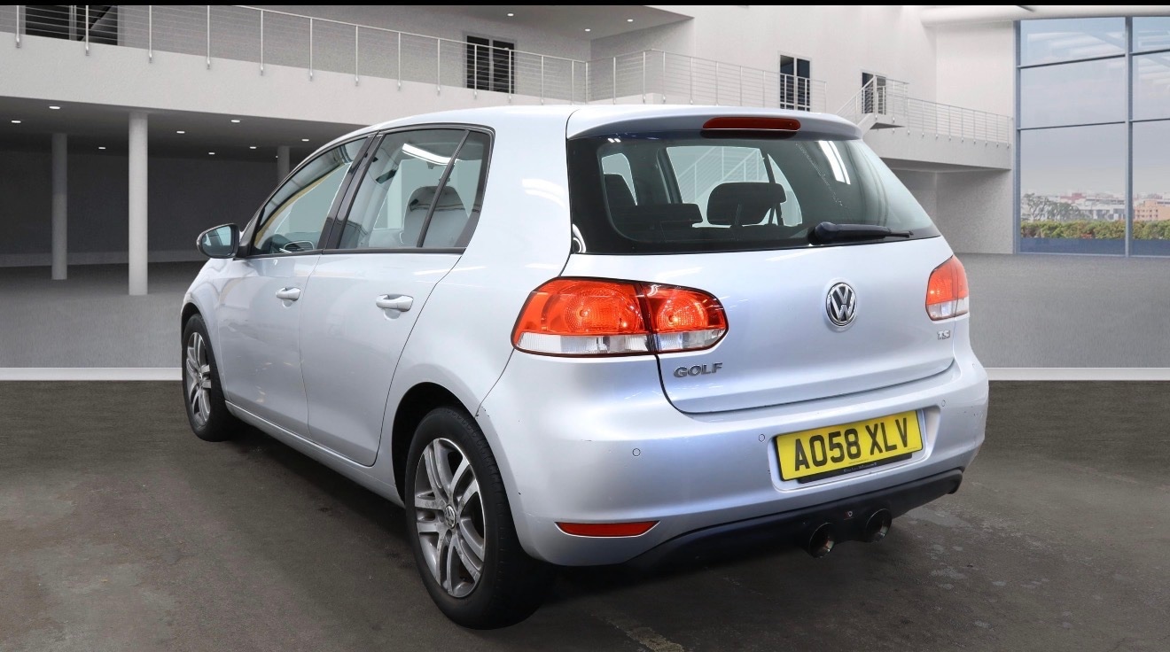 Used Volkswagen Golf 2009 for sale - 76560243: Photo 5