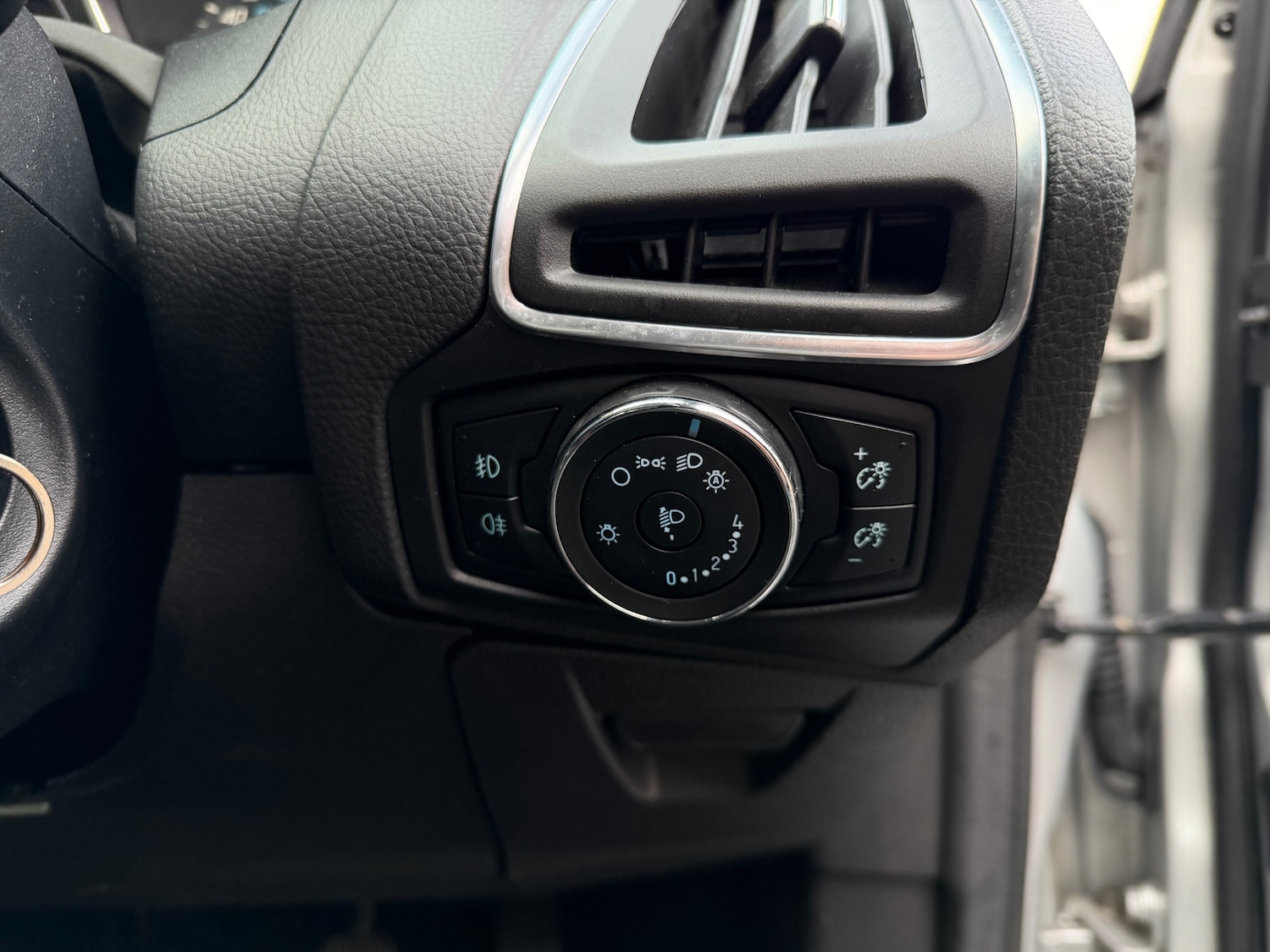 Used Ford Focus 2014 for sale - 77466111: Photo 27