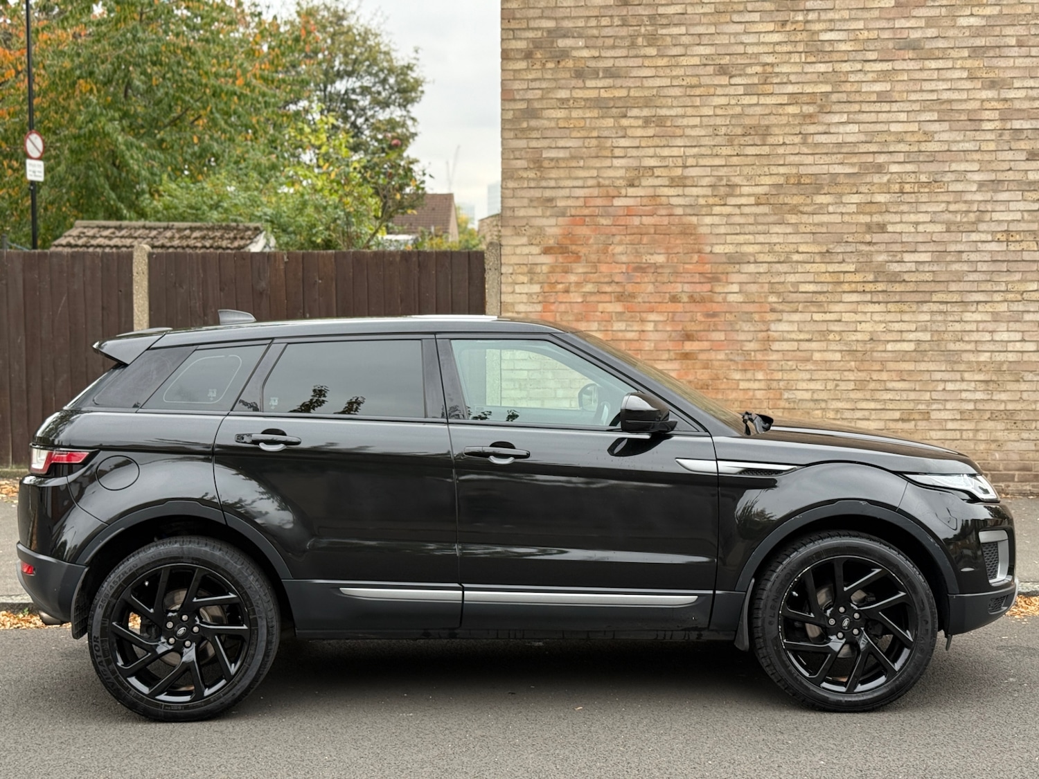 Used Land Rover Range Rover Evoque 2017 for sale - 76225496: Photo 24