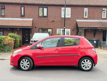 Used Toyota Yaris 2012 for sale - 79719133: Photo