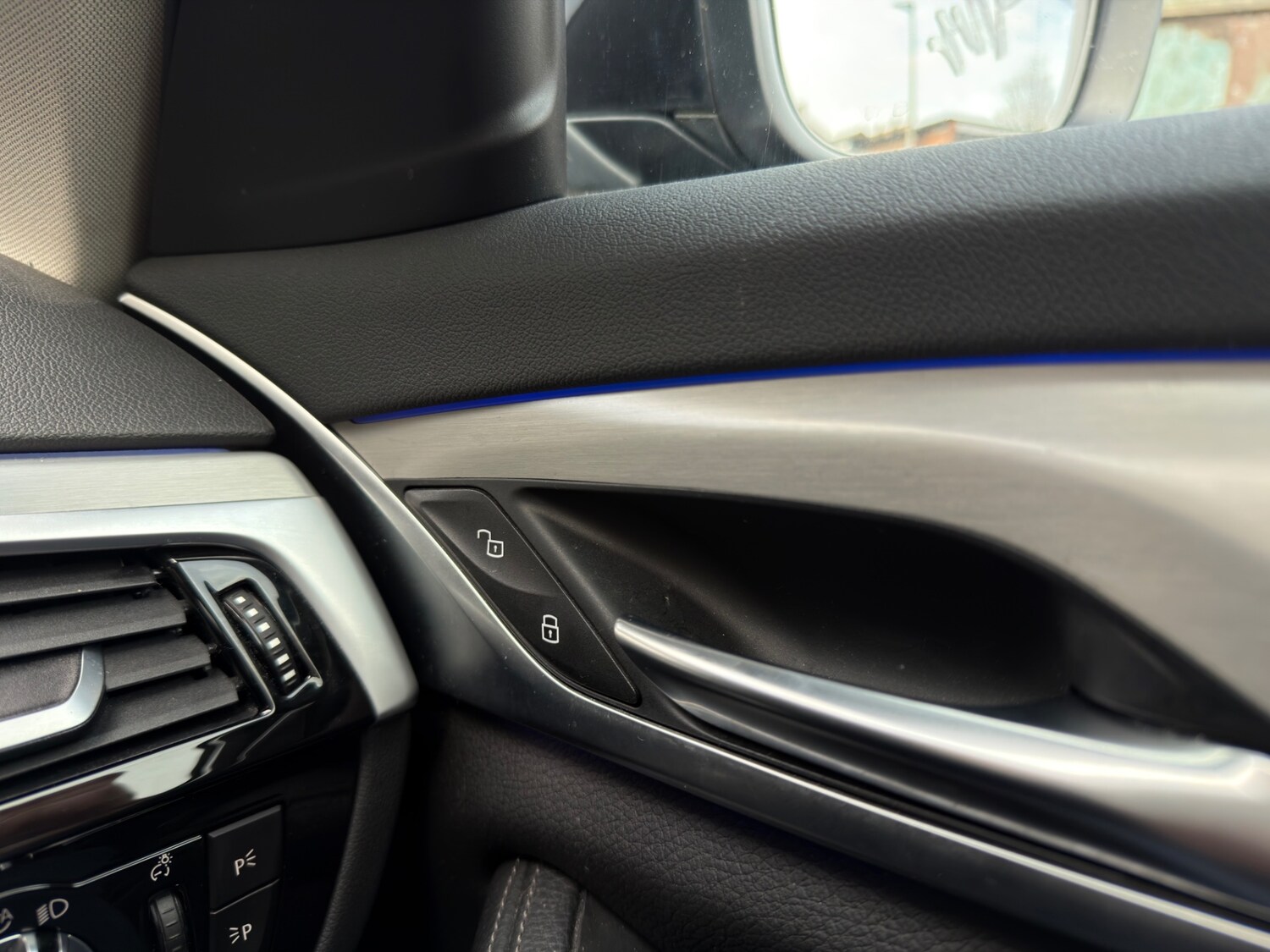 Used BMW 5 Series 2017 for sale - 78170054: Photo 43