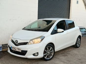 Used Toyota Yaris 2012 for sale - 79759407: Photo