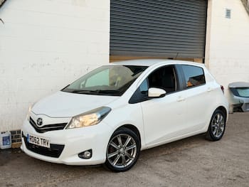 Used Toyota Yaris 2012 for sale - 79759407: Photo