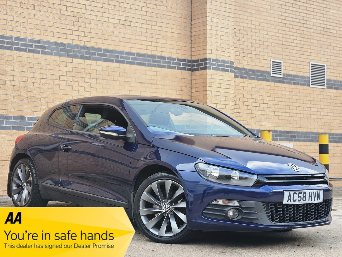 Used Volkswagen Scirocco 2009 for sale - 76329751: Photo 1