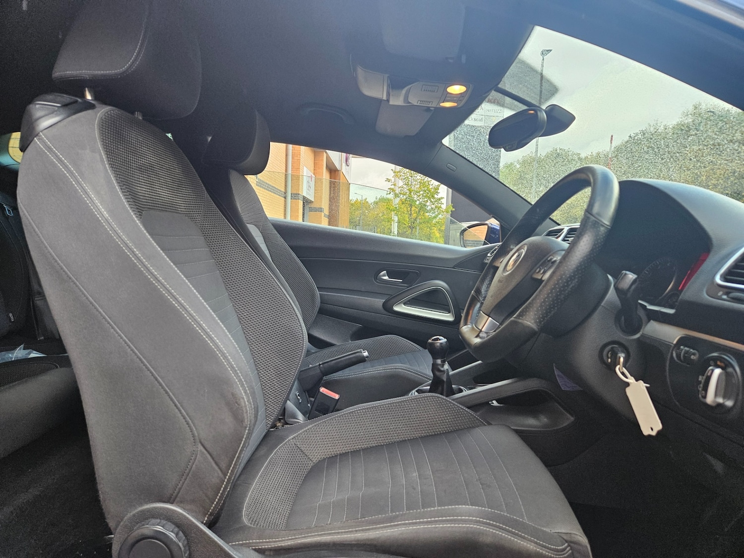 Used Volkswagen Scirocco 2009 for sale - 76329751: Photo 16