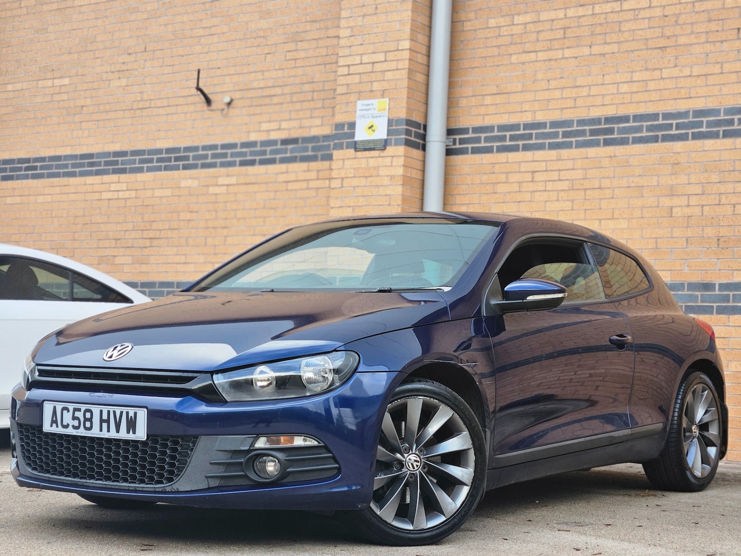 Used Volkswagen Scirocco 2009 for sale - 76329751: Photo 5