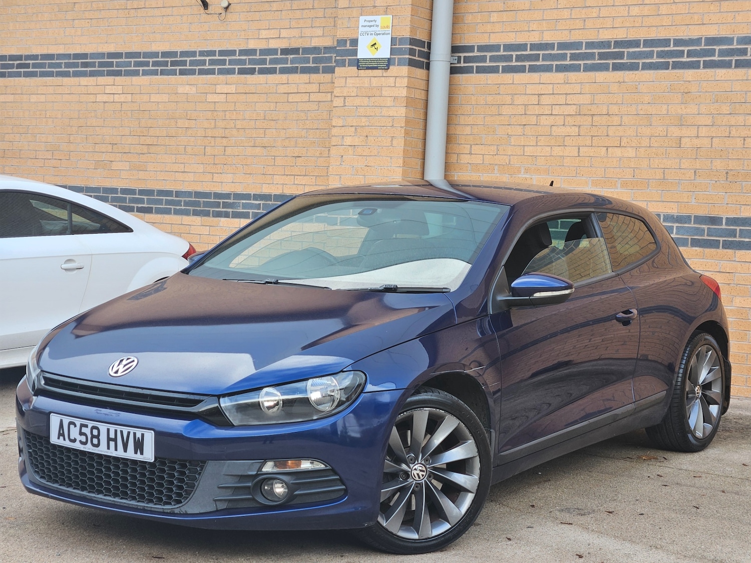 Used Volkswagen Scirocco 2009 for sale - 76329751: Photo 6
