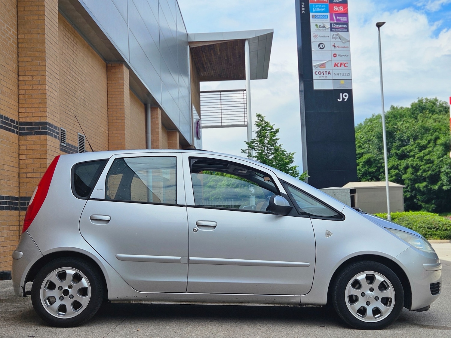 Used Mitsubishi Colt 2004 for sale - 76347415: Photo 10
