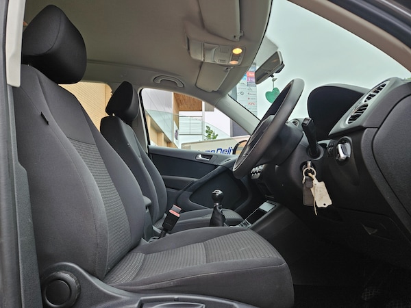 Used Volkswagen Tiguan 2010 for sale - 76220364: Photo 15