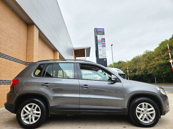 Used Volkswagen Tiguan 2010 for sale - 76220364: Photo 9