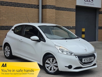 Used Peugeot 208 2013 for sale - 78931751: Photo
