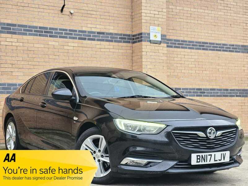 Used Vauxhall Insignia 2017 for sale - 76510455: Photo 1