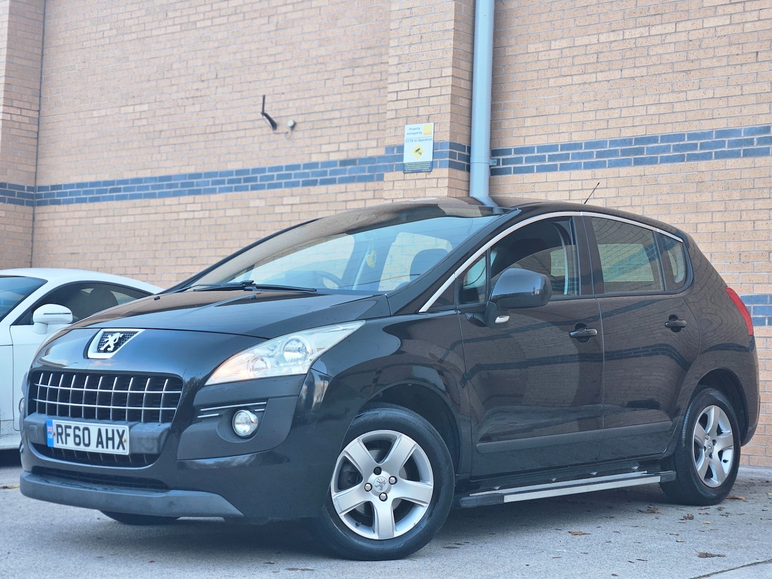 Used Peugeot 3008 2011 for sale - 76399388: Photo 5
