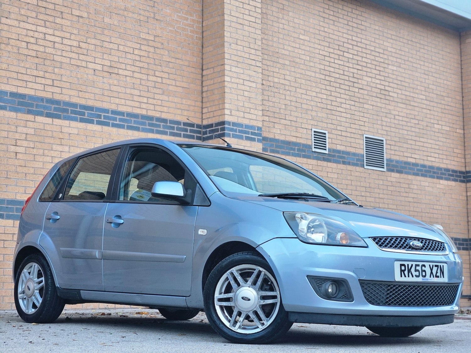 Used Ford Fiesta 2006 for sale - 76399390: Photo 2