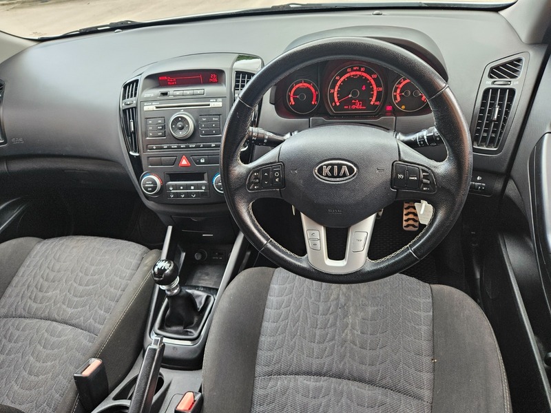 Used Kia Pro Ceed 2011 for sale - 76510422: Photo 14