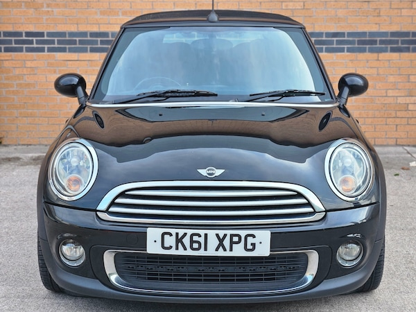 Used MINI Convertible 2011 for sale - 75543601: Photo 11