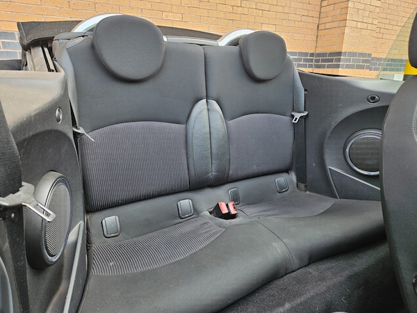 Used MINI Convertible 2011 for sale - 75543601: Photo 19
