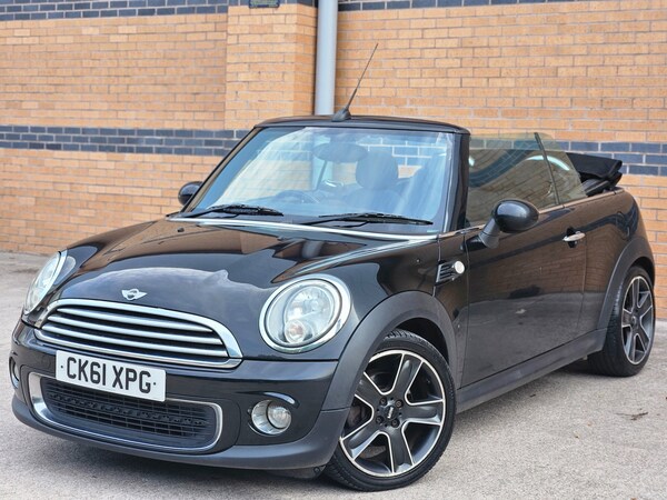 Used MINI Convertible 2011 for sale - 75543601: Photo 7