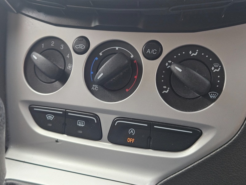 Used Ford Focus 2012 for sale - 76490949: Photo 21