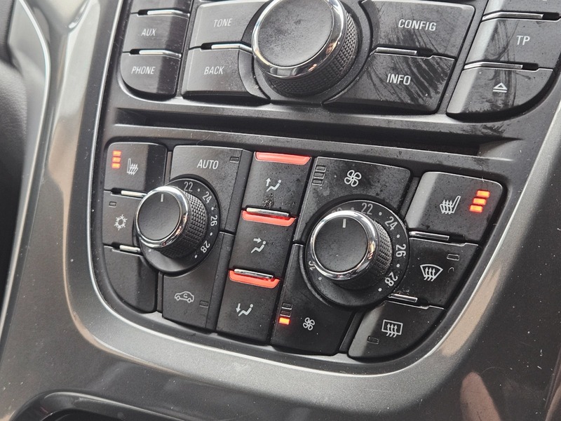 Used Vauxhall Astra 2013 for sale - 76490950: Photo 21