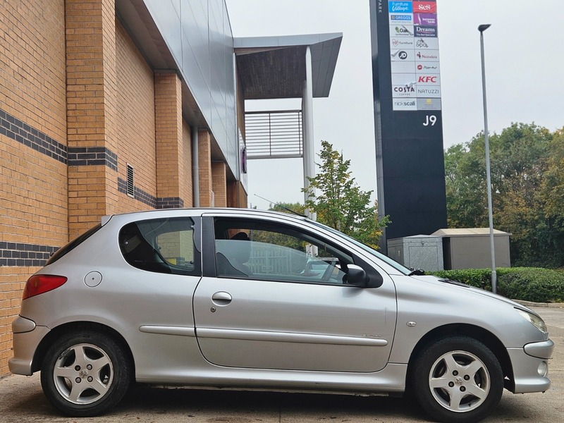 Used Peugeot 206 2004 for sale - 76490964: Photo 11