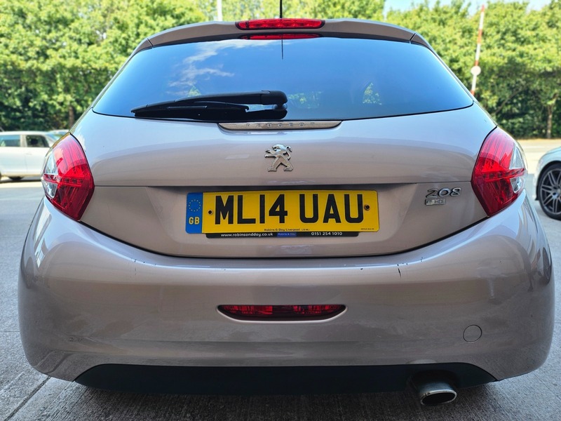 Used Peugeot 208 2014 for sale - 76490966: Photo 13