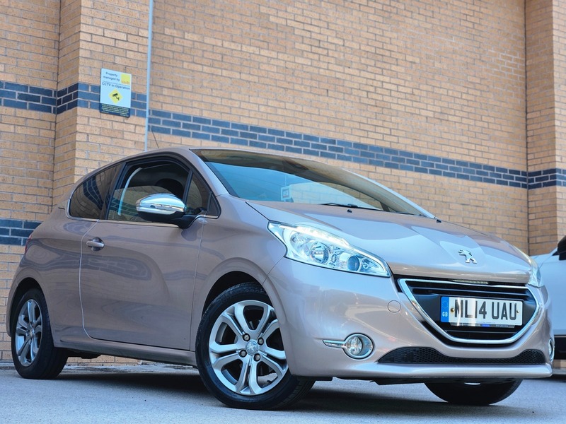 Used Peugeot 208 2014 for sale - 76490966: Photo 3