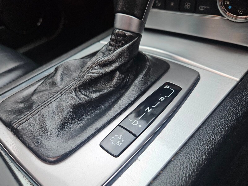 Used Mercedes-Benz C Class 2010 for sale - 77766077: Photo 26