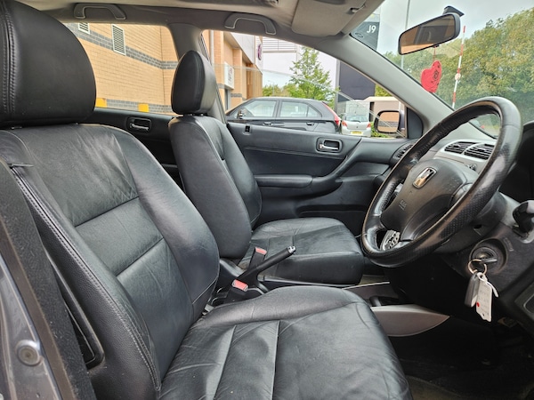 Used Honda Civic 2004 for sale - 76163612: Photo 14