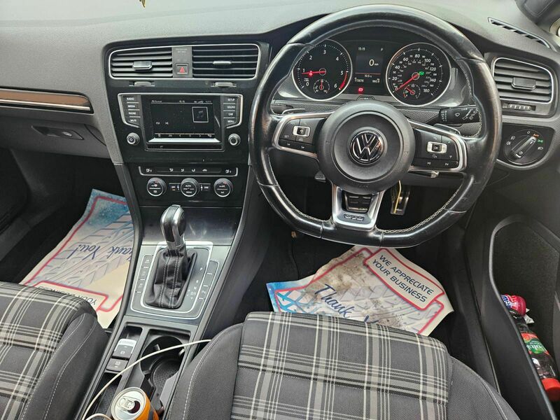 Used Volkswagen Golf 2015 for sale - 77228020: Photo 10