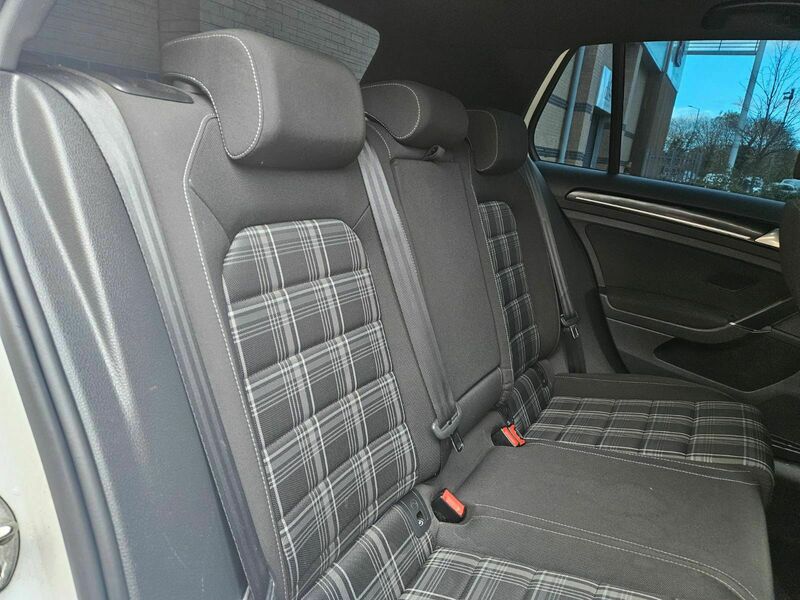 Used Volkswagen Golf 2015 for sale - 77228020: Photo 11