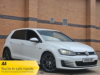 Used Volkswagen Golf 2015 for sale - 77228020: Photo