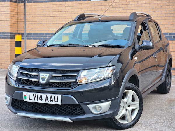 Used Dacia Sandero Stepway 2014 for sale - 75402442: Photo 6
