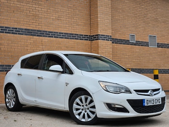 Used Vauxhall Astra 2013 for sale - 76163625: Photo 2