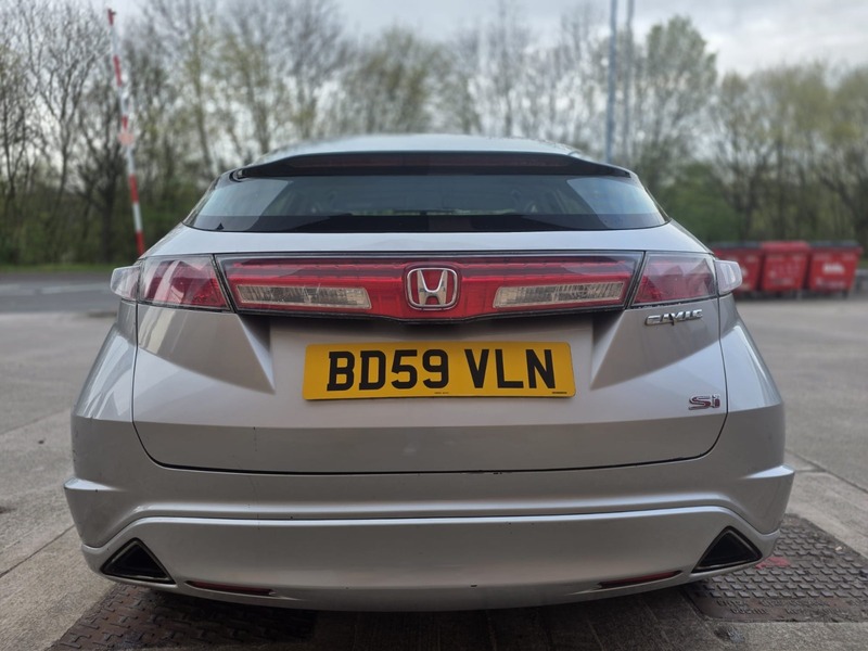 Used Honda Civic 2010 for sale - 78140989: Photo 10