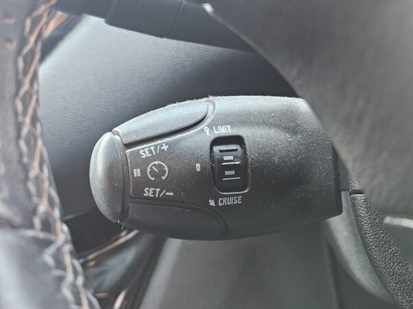Used Peugeot 208 2014 for sale - 75429414: Photo 19