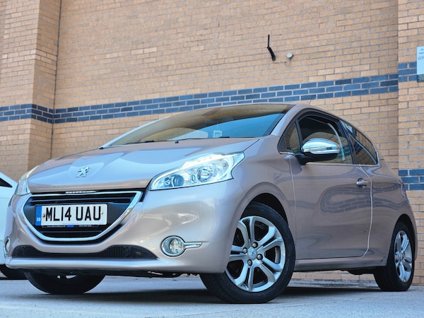 Used Peugeot 208 2014 for sale - 75429414: Photo 4