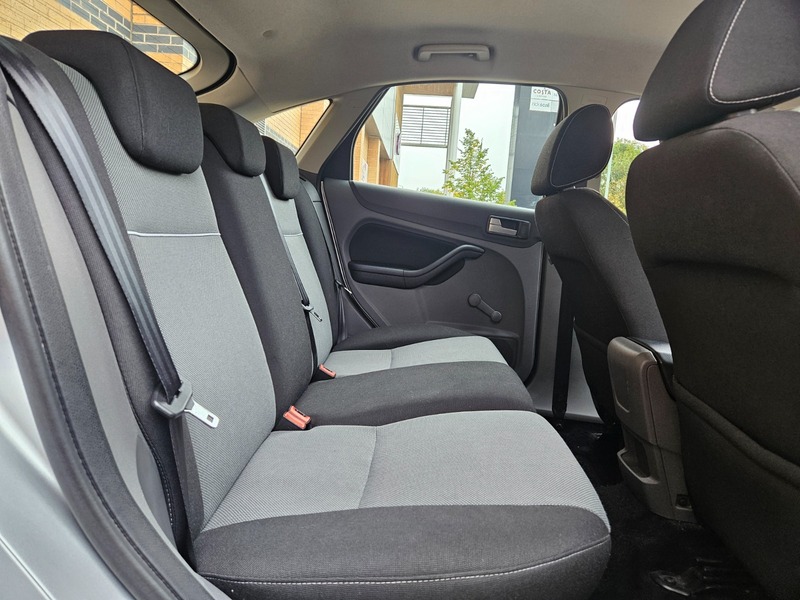 Used Ford Focus 2010 for sale - 76490951: Photo 18