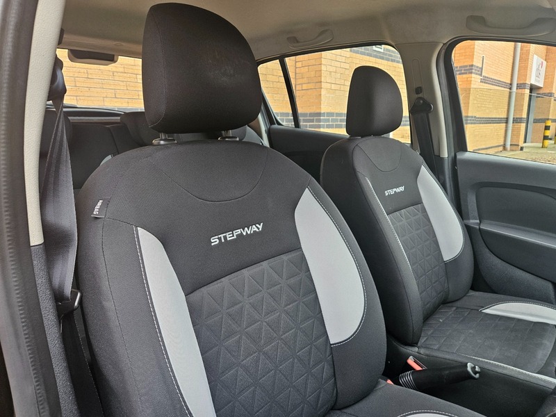 Used Dacia Sandero Stepway 2014 for sale - 76490954: Photo 17