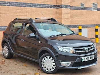 Used Dacia Sandero 2014 for sale - 76490954: Photo